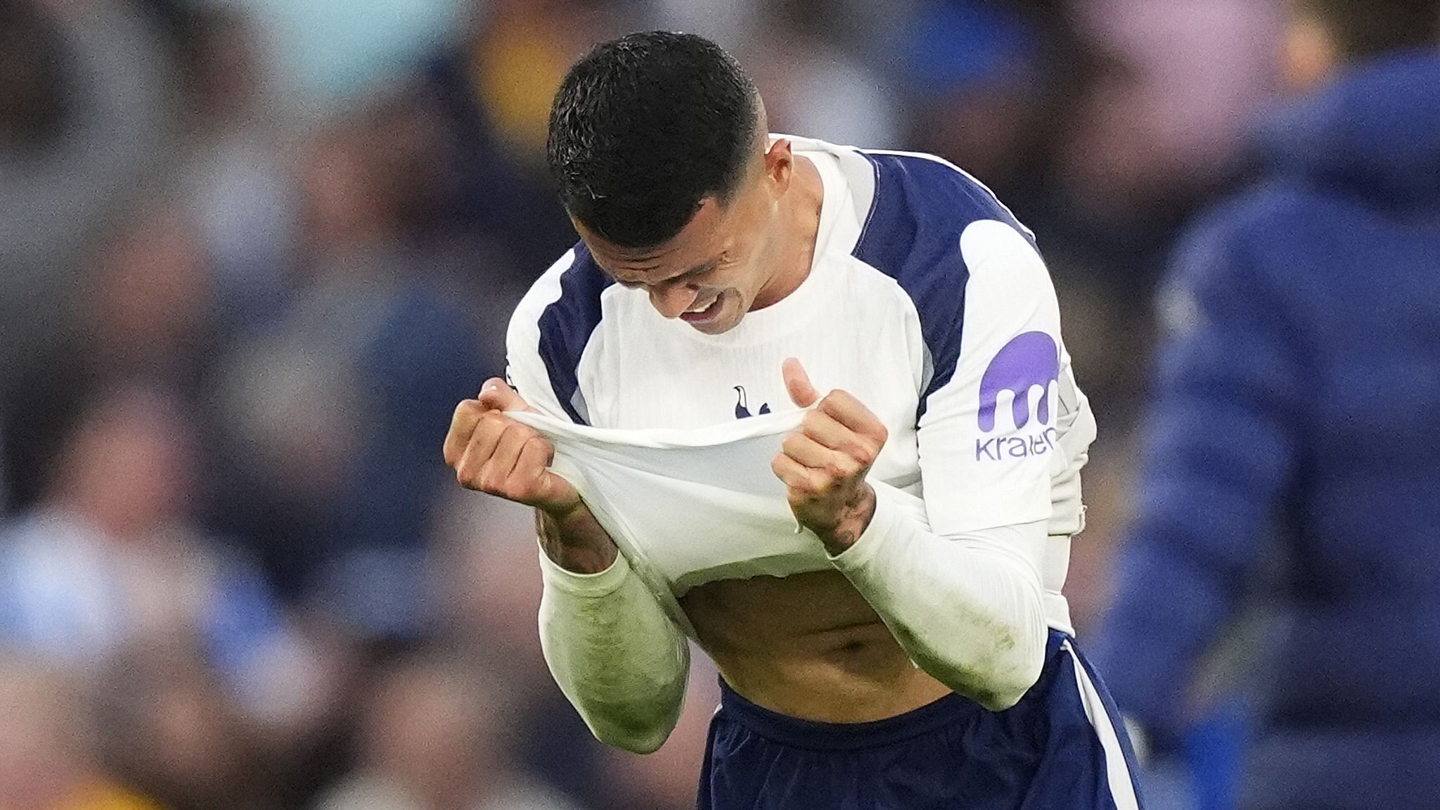 Roberto De Zerbi: Tottenham boss believes relegation-threatened side can win final five games to stay in Premier League