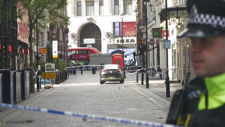 Argyll Street is next to Oxford Circus station and is home to the London Palladium theatre