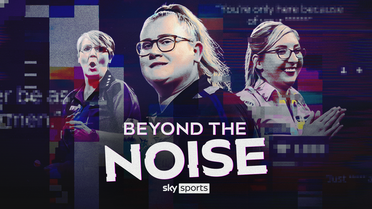 Beau Greaves, Lisa Ashton (l) and Fallon Sherrock (r) have broken down many barriers in darts