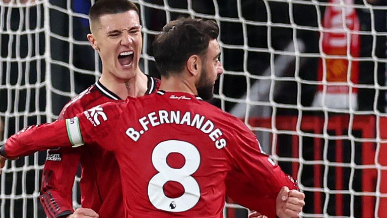 Benjamin Sesko celebrates with Bruno Fernandes after putting Man Utd 2-0 up against Brentford