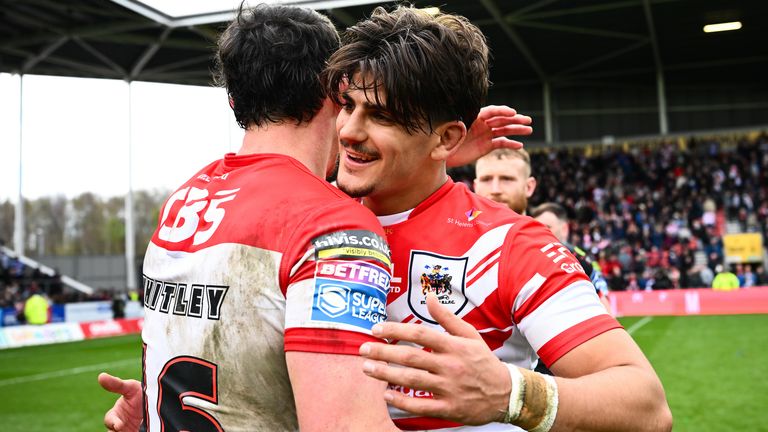 Picture by Olly Hassell/SWpix.com - 03/04/2026 - Rugby League - Betfred Super League Round 7 - St Helens v Wigan Warriors - The Brewdog Stadium, St Helens, England - Bill Leyland of St Helens celebrates their teams victory over Wigan