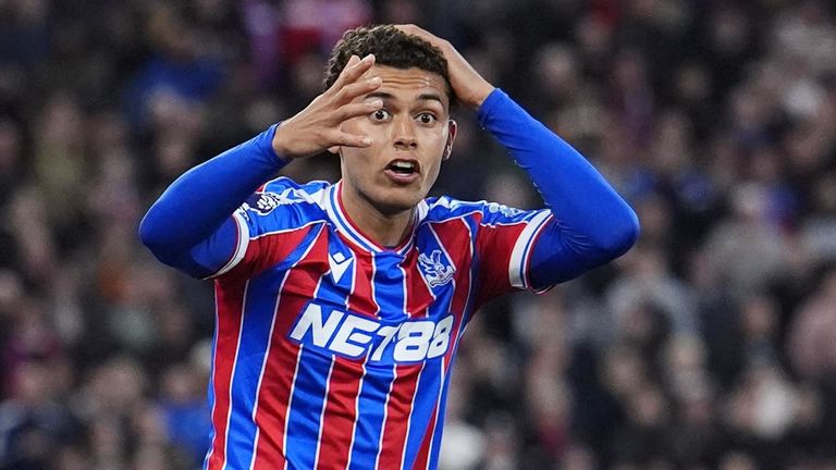 Brennan Johnson reacts to missing a free header against West Ham