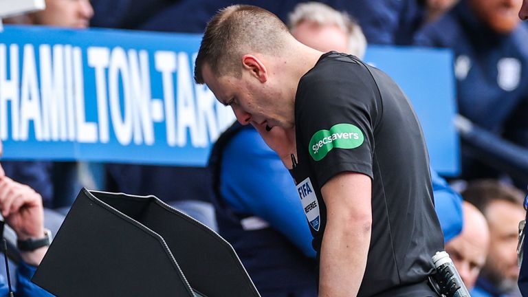 Kilmarnock 2-2 Dundee: Kelle Roos saves stoppage time penalty in dramatic end to Scottish Premiership draw