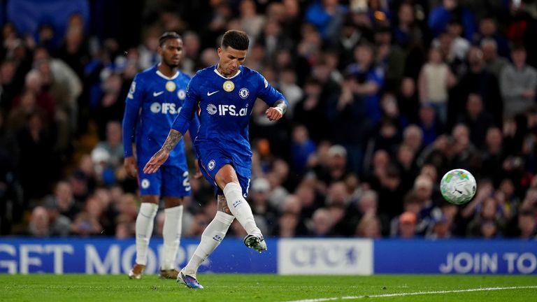 Enzo Fernandez put a glorious opportunity wide before Man Utd took the lead