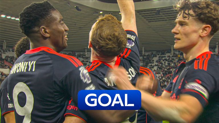 Elliot Anderson scores Forest's fifth goal against Sunderland.