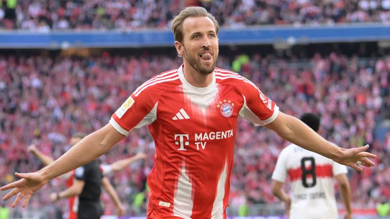 4:1 Goal, celebration, goal scorer Harry Kane (Bayern) Munich, April 19, 2026, Soccer, Bundesliga, FC Bayern Munich