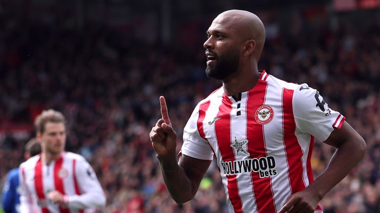 Igor Thiago celebrates opening the scoring against Everton