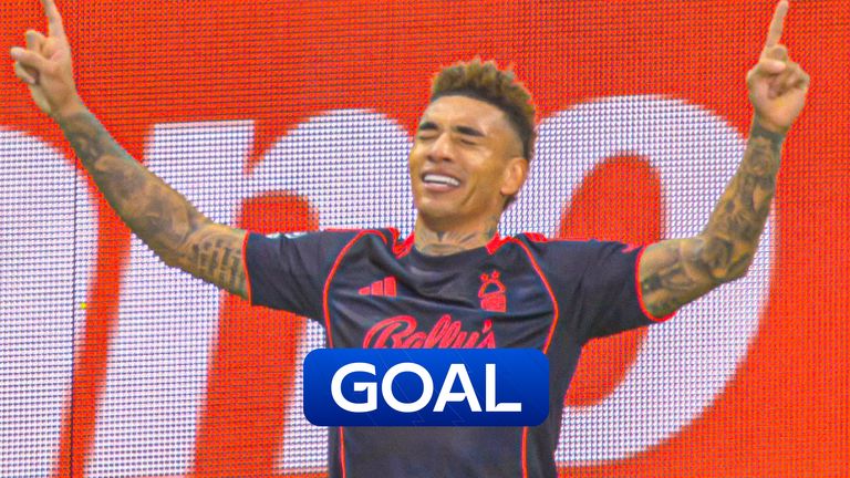 Igor Jesus scores for Nottingham Forest