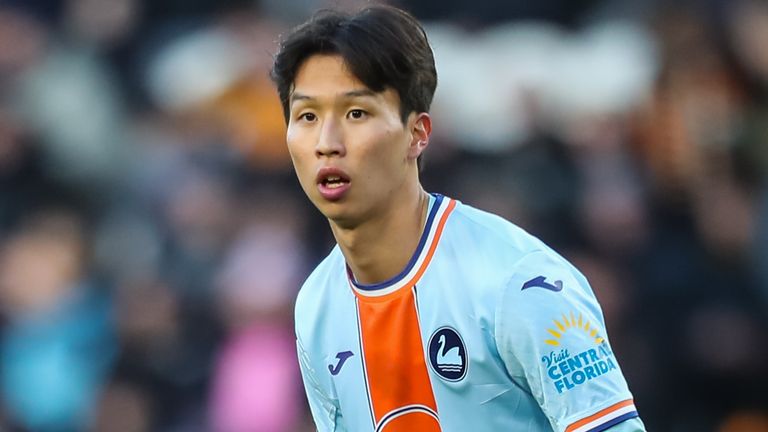 Ji-Sung Eom scored the equaliser for Swansea