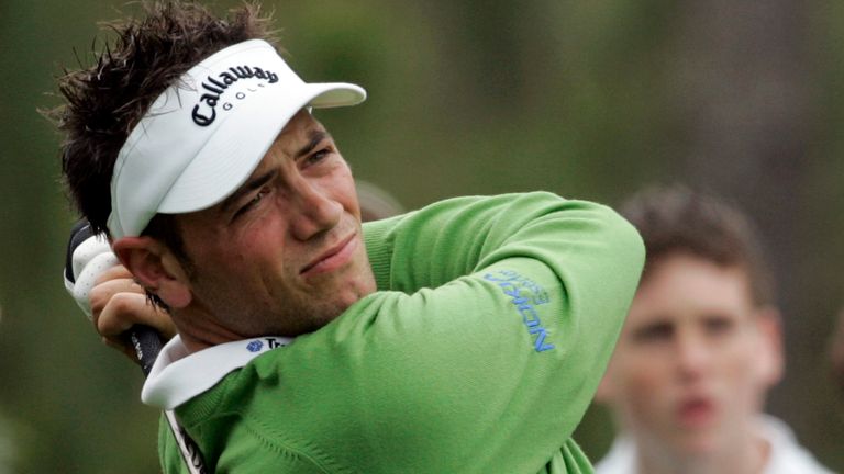 Nick Dougherty dell'Inghilterra quindicesimo per il torneo di golf Masters 2008 presso l'Augusta National Golf Club di Augusta, Georgia, lunedì 7 aprile 2008. Il torneo Masters inizia giovedì 10 aprile. (AP Photo/Chris O'Meara)
