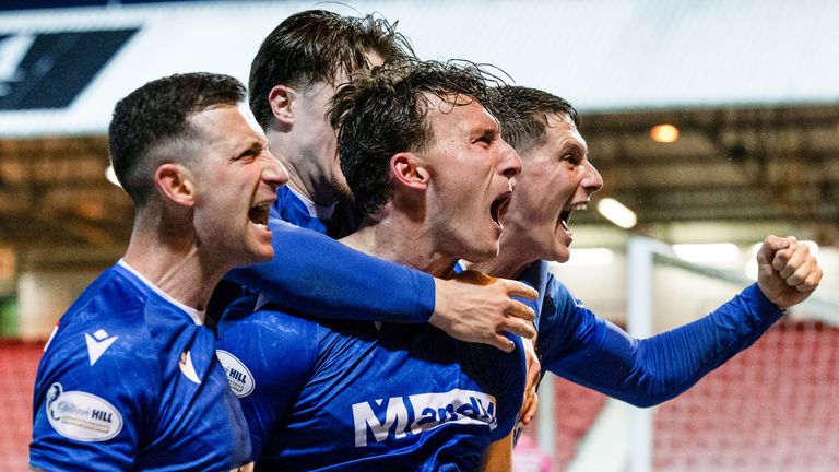 DUNFERMLINE, SCOTLAND - APRIL 21: St Johnstone's Ruari Paton celebrates scoring to make it 2-0 with his teammates during a William Hill Championship match between Dunfermline Athletic and St Johnstone at KDM Group East End Park, on April 21, 2026, in Dunfermline, Scotland. (Photo by Mark Scates / SNS Group)