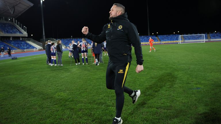 Treinador principal do Wolves Feminino, Dan McNamara [Credit: Wolverhampton Wanderers]