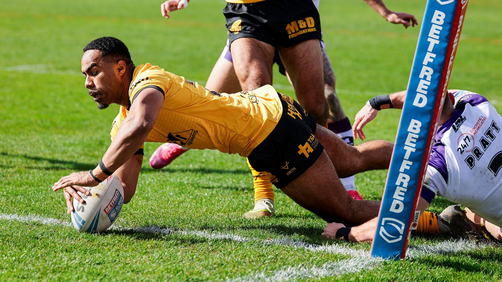 https://e0.365dm.com/26/05/1600x900/skysports-castleford-tigers_7256543.jpg?20260523174211