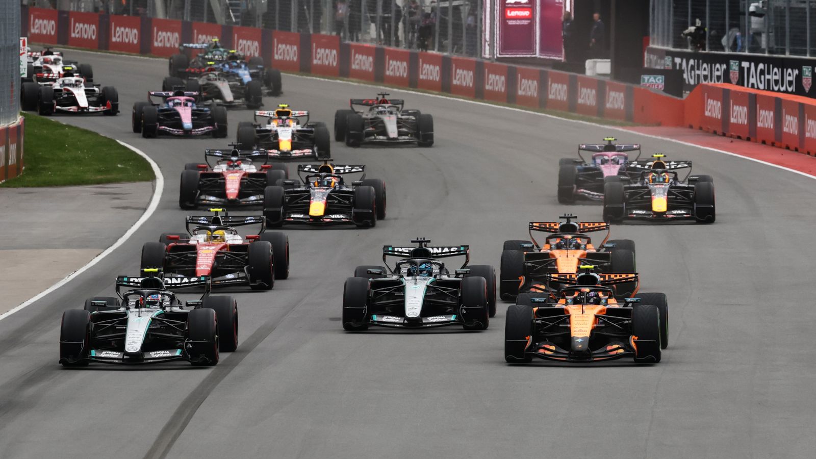 Canadian GP: Norris leads early on from Russell as rain falls LIVE!