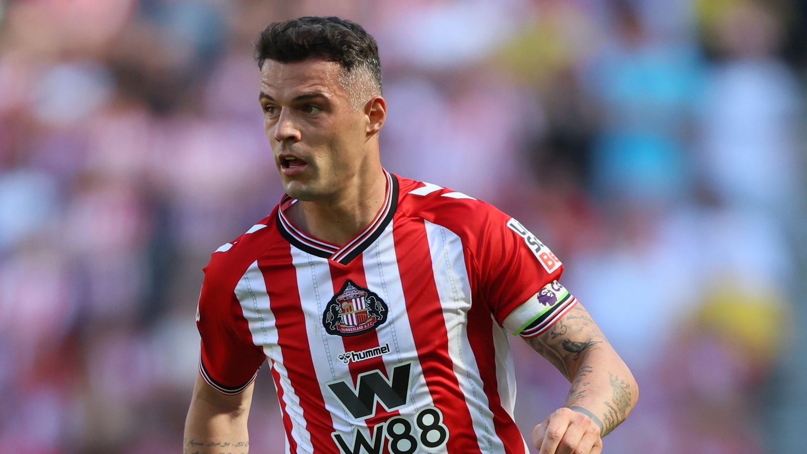Chelsea avalia Granit Xhaka para reforçar o meio-campo com Xabi Alonso — Futebol