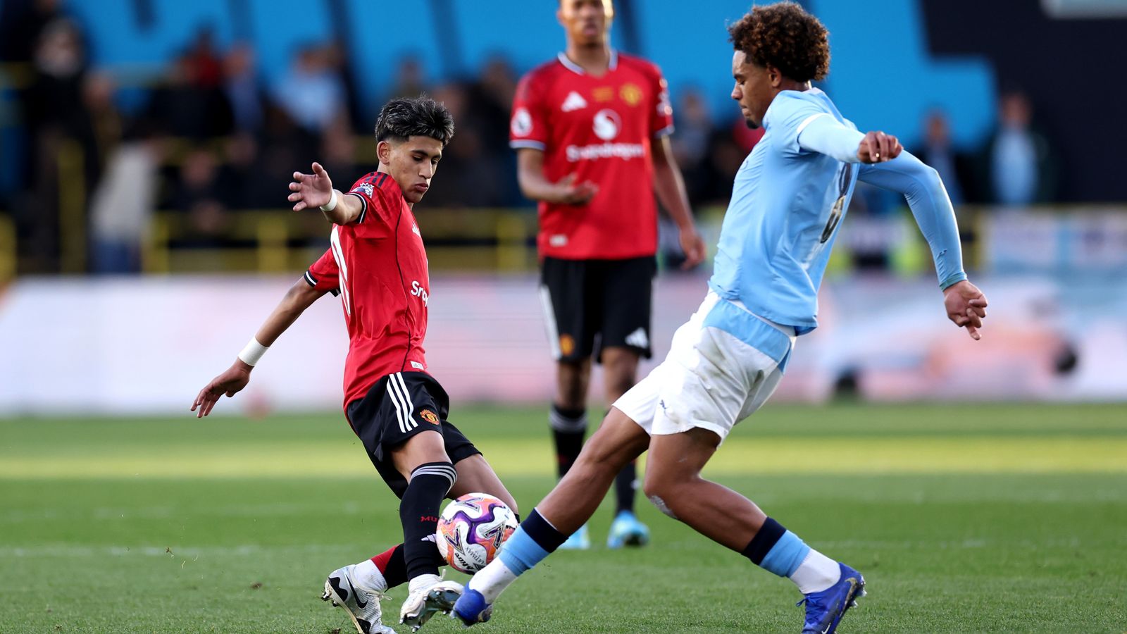 Manchester City vs Manchester United LIVE! FA Youth Cup final match updates, news and score