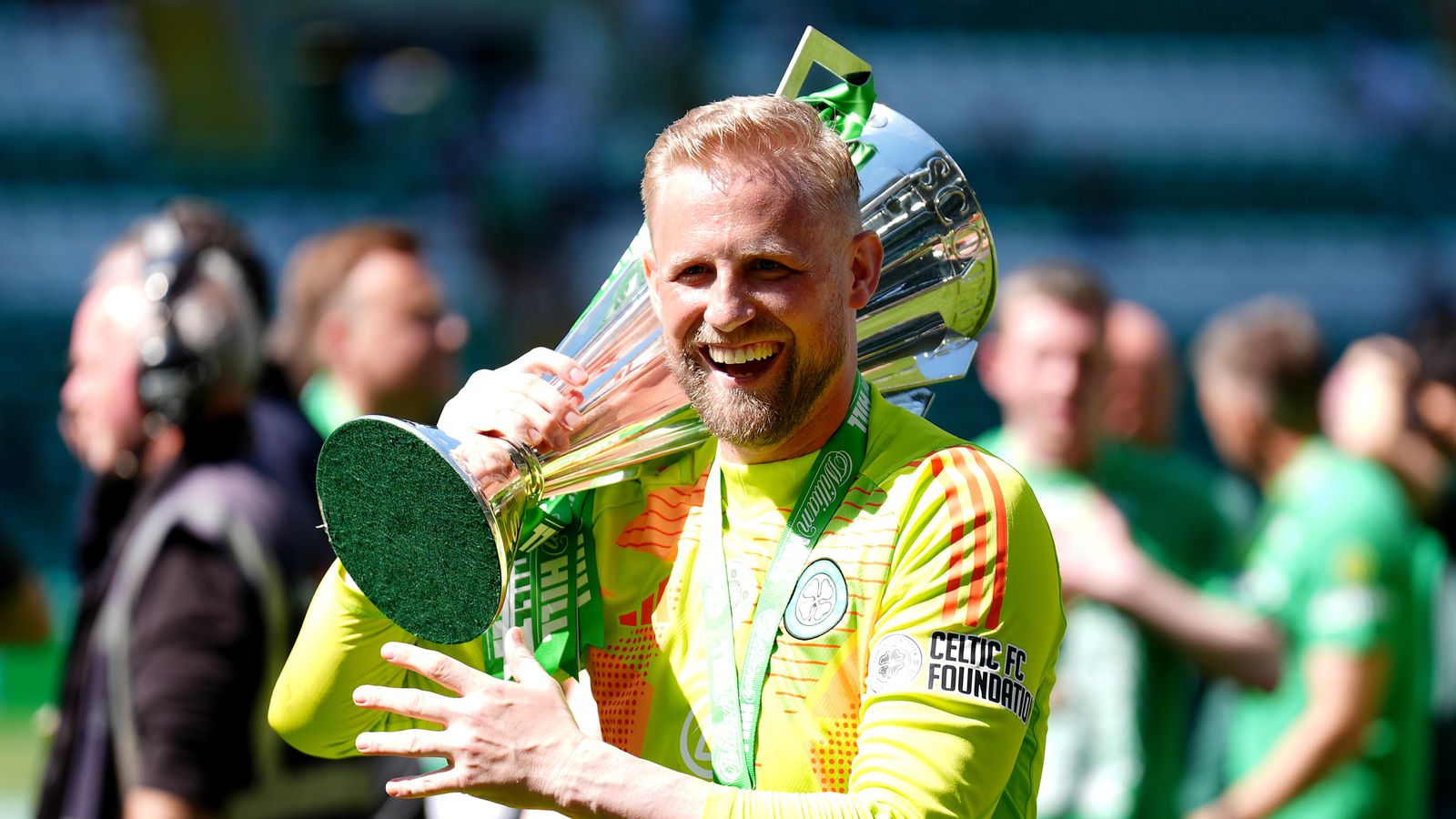 Kasper Schmeichel: Celtic goalkeeper and former Leicester Premier League winner retires from football