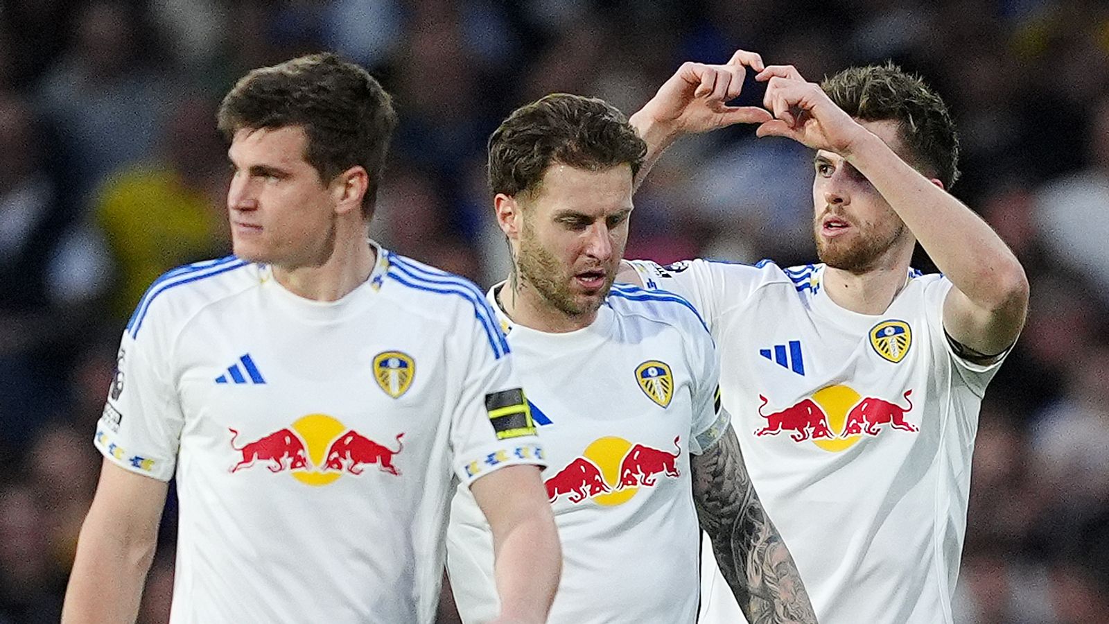 Leeds Uniteds Gabriel Gudmundsson ute i minst to kamper med hamstringskade — image 1