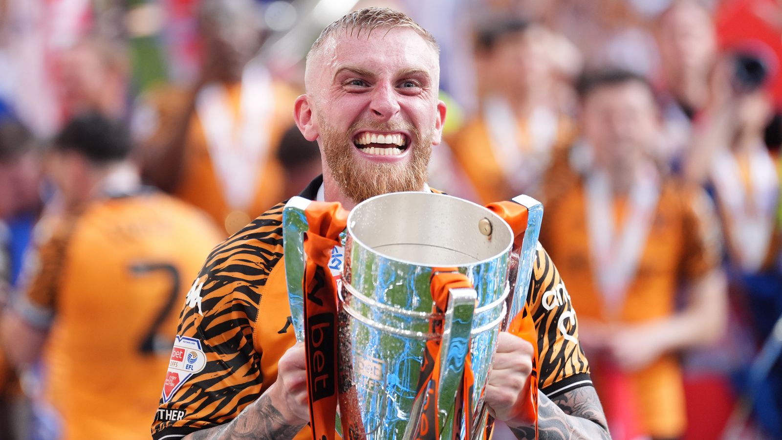 https://e0.365dm.com/26/05/1600x900/skysports-oli-mcburnie-hull_7256610.jpg?20260523183133