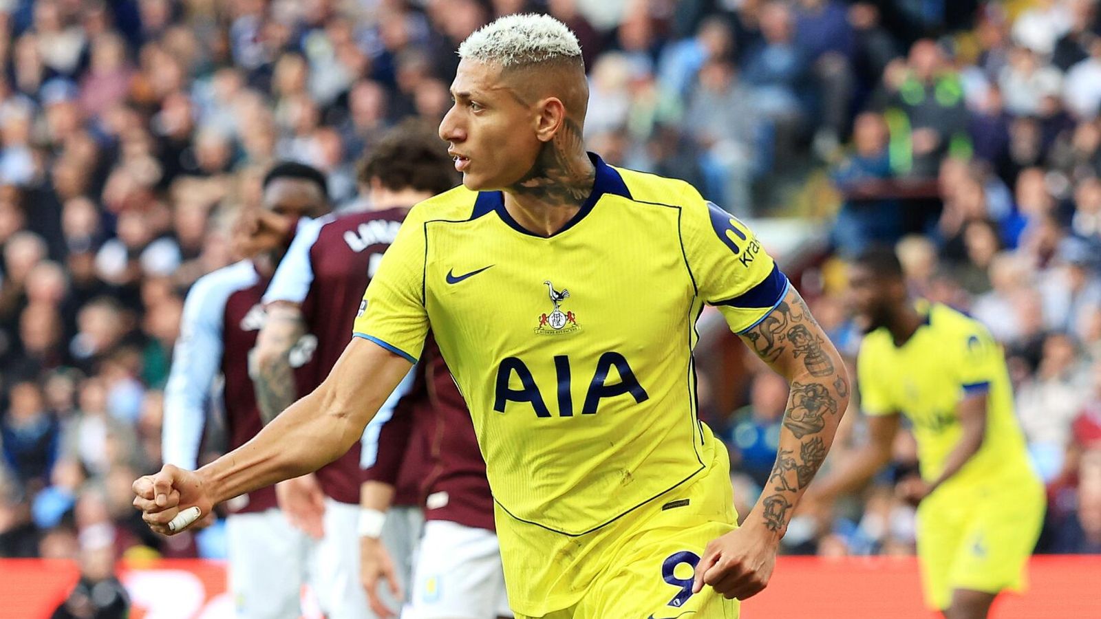 Tottenham beat Aston Villa as Richarlison leads win