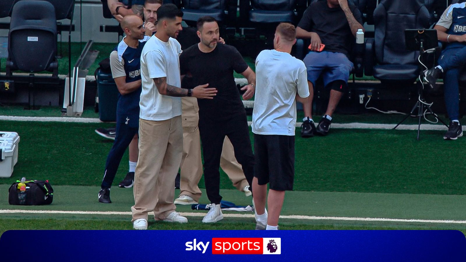 Roberto De Zerbi embraces Cristian Romero at Tottenham Hotspur Stadium - Sky Sports