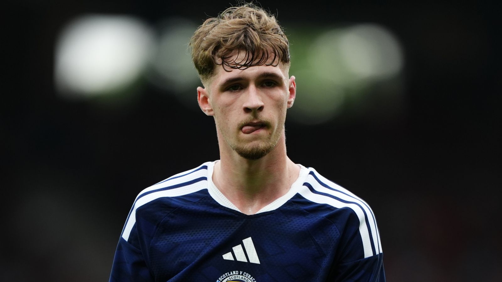 Manchester United eye aggressive summer rebuild as star names eye exits