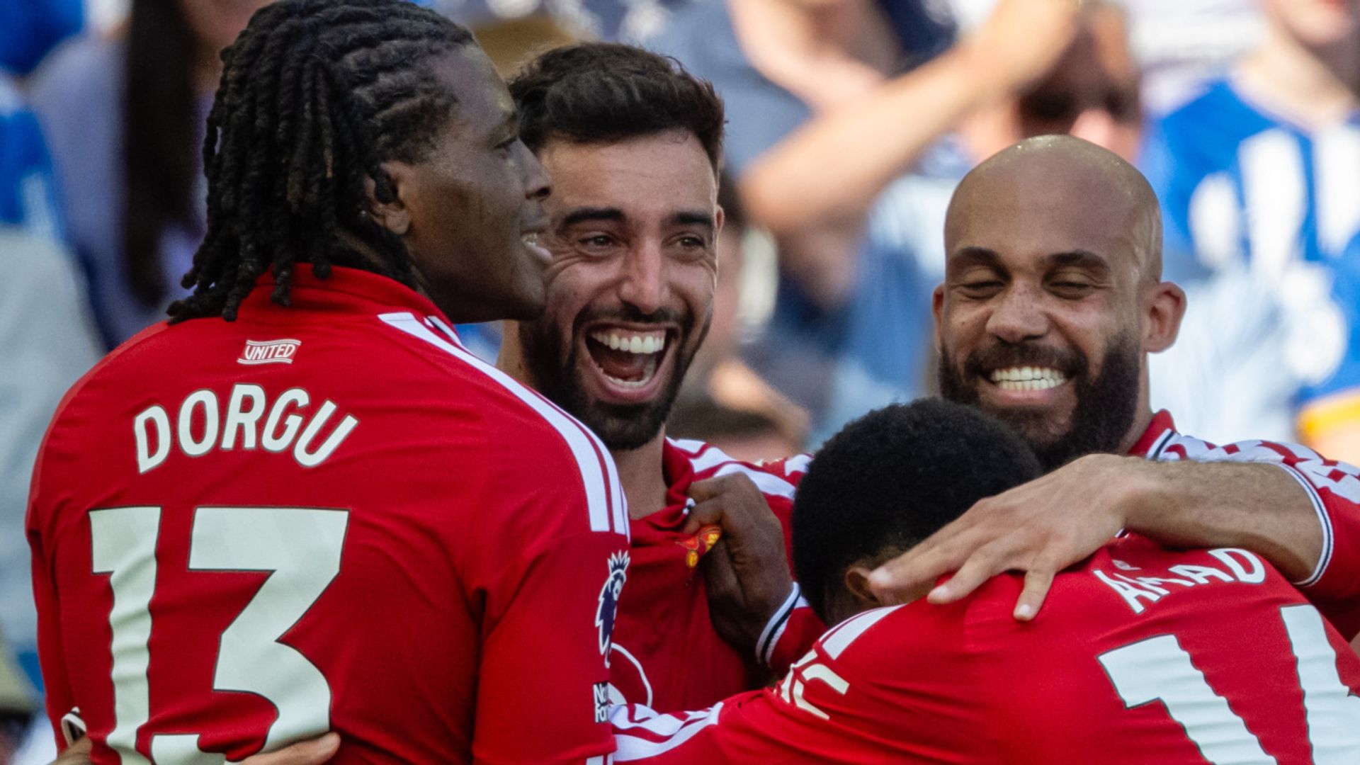 Fernandes breaks Premier League assists record