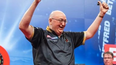 Andrew Gilding was victorious at Players Championship 16 (Photo: PDC)