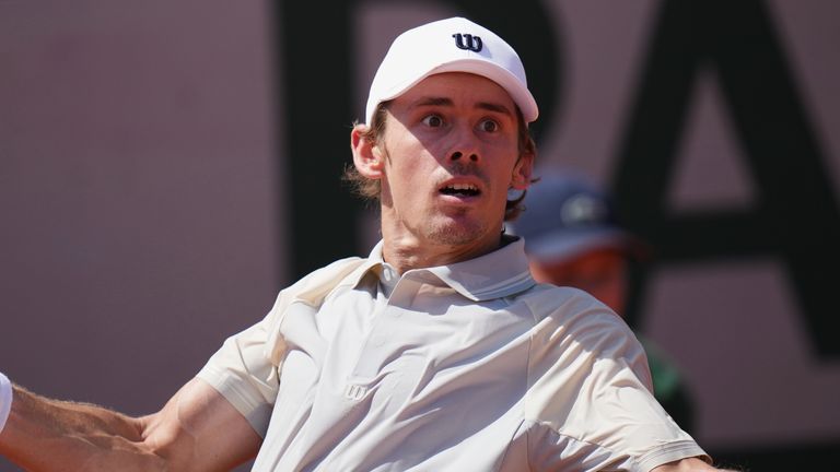Alex de Minaur deve ancora raggiungere le semifinali di uno Slam (AP Photo/Christophe Ena)