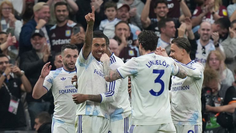 Aston Villa celebrate Morgan Rogers' goal