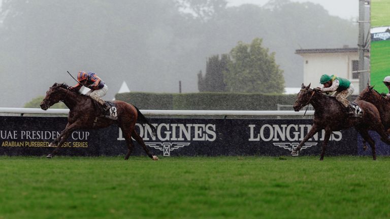 Diamond Necklace (RL Moore) wins Emirates Poule d'Essai des Pouliches Gr.1 France, 10/05/2026, photo: Zuzanna Lupa