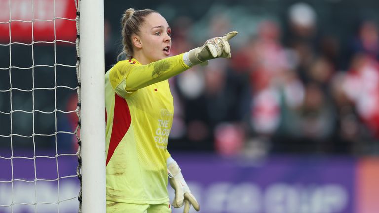 Ellie Roebuck