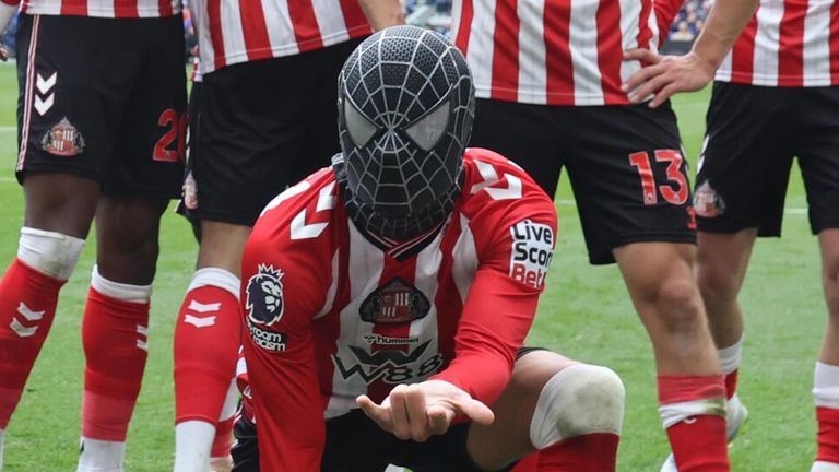 Enzo Le Fee dons a Spider-Man mask to celebrate his goal against Everton