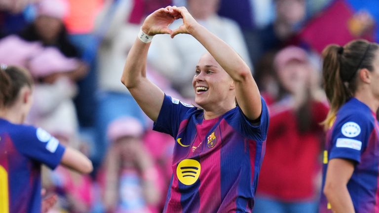 Ewa Pajor put Barcelona on course for victory with a second-half double