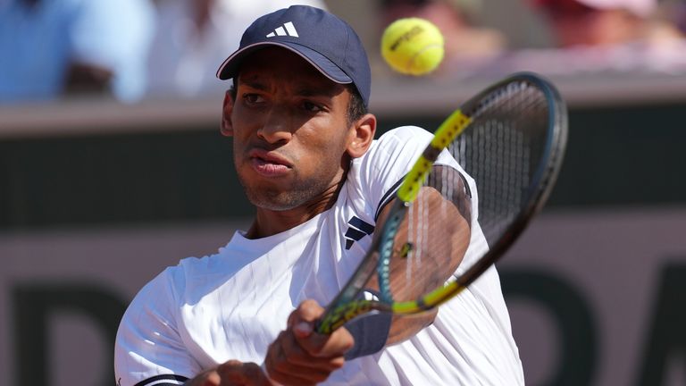 Felix Auger-Aliassime ha collezionato due apparizioni in semifinale del Grande Slam, ma entrambe sono arrivate agli US Open (AP Photo/Thibault Camus)