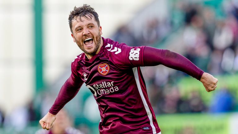 EDINBURGH, SCOTLAND - APRIL 26: Hearts' Craig Halkett celebrates at full time during a William Hill Premiership match between Hibernian and Heart of Midlothian at Easter Road, on April 26, 2026, in Edinburgh, Scotland. (Photo by Craig Williamson / SNS Group)