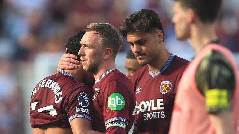 West Ham's Jarrod Bowen hugs Mateus Fernandes after the final whistle
