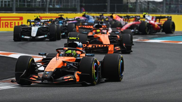 Lando Norris leads the Miami Sprint