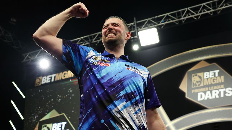 Luke Humphries wins in Birmingham