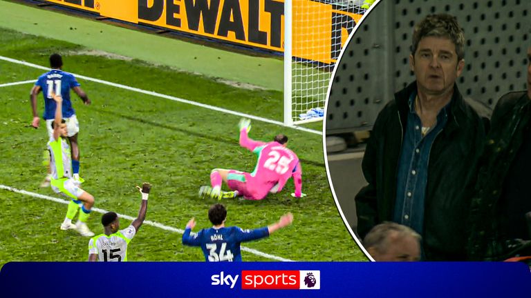 Oasis' Noel Gallagher was pictured leaving early after Thierno Barry Everton's third against Man City.