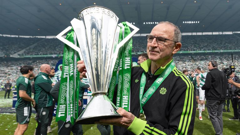 GLASGOW, SCOTLAND - MAY 16: Celtic manager Martin O'Neill  with the trophy during a William Hill Premiership match between Celtic and Heart of Midlothian at Celtic Park, on May 16, 2026, in Glasgow, Scotland. (Photo by Craig Williamson / SNS Group)