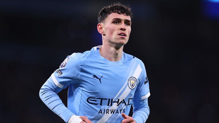 Phil Foden says Man City are keeping Arsenal on their toes