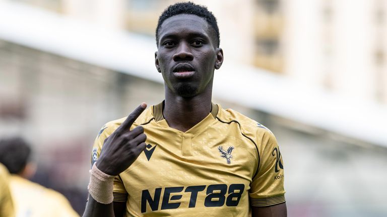 Ismaila Sarr in action for Crystal Palace