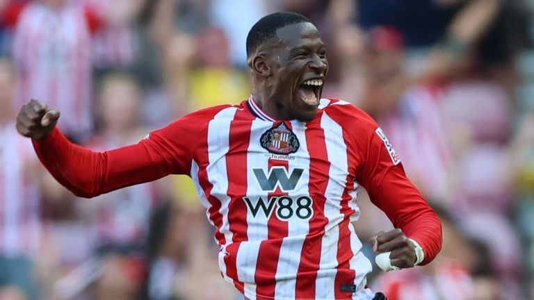 Nordi Mukiele celebrates at the final whistle as Sunderland beat Chelsea and qualify for the Europa League
