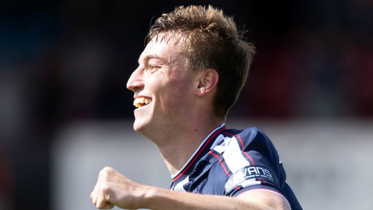DUNDEE, SCOTLAND - MAY 17: Dundee's Ryan Astley celebrates after scoring to make it 3-2 during a William Hill Premiership match between Dundee and Aberdeen at the ScotFoam Stadium at Dens Park, on May 17, 2026, in Dundee, Scotland. (Photo by Mark Scates / SNS Group)