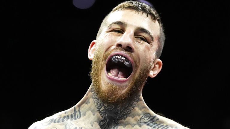 Sam Eggington 