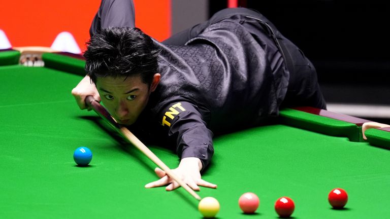Wu secured a brilliant 103 break in the second frame of the evening session