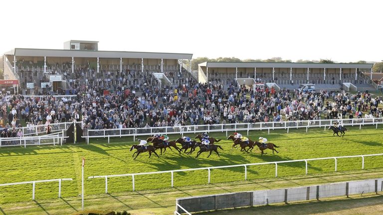 Today's racing comes from Yarmouth