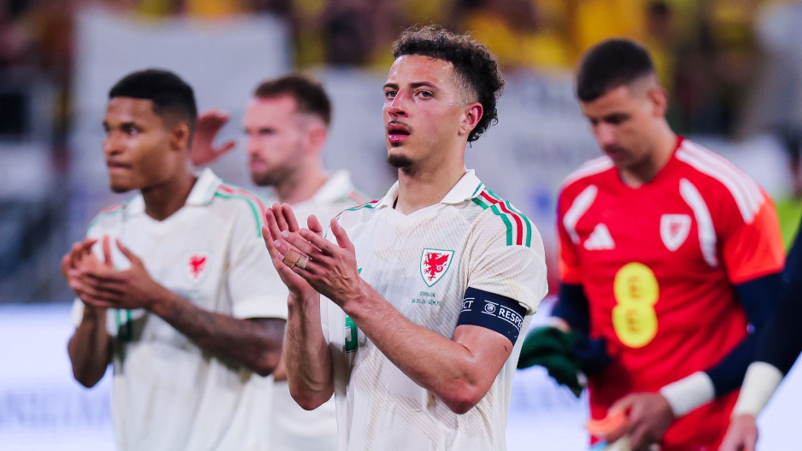 Romania 2 – 1 Wales Romania 2 – 1 Wales