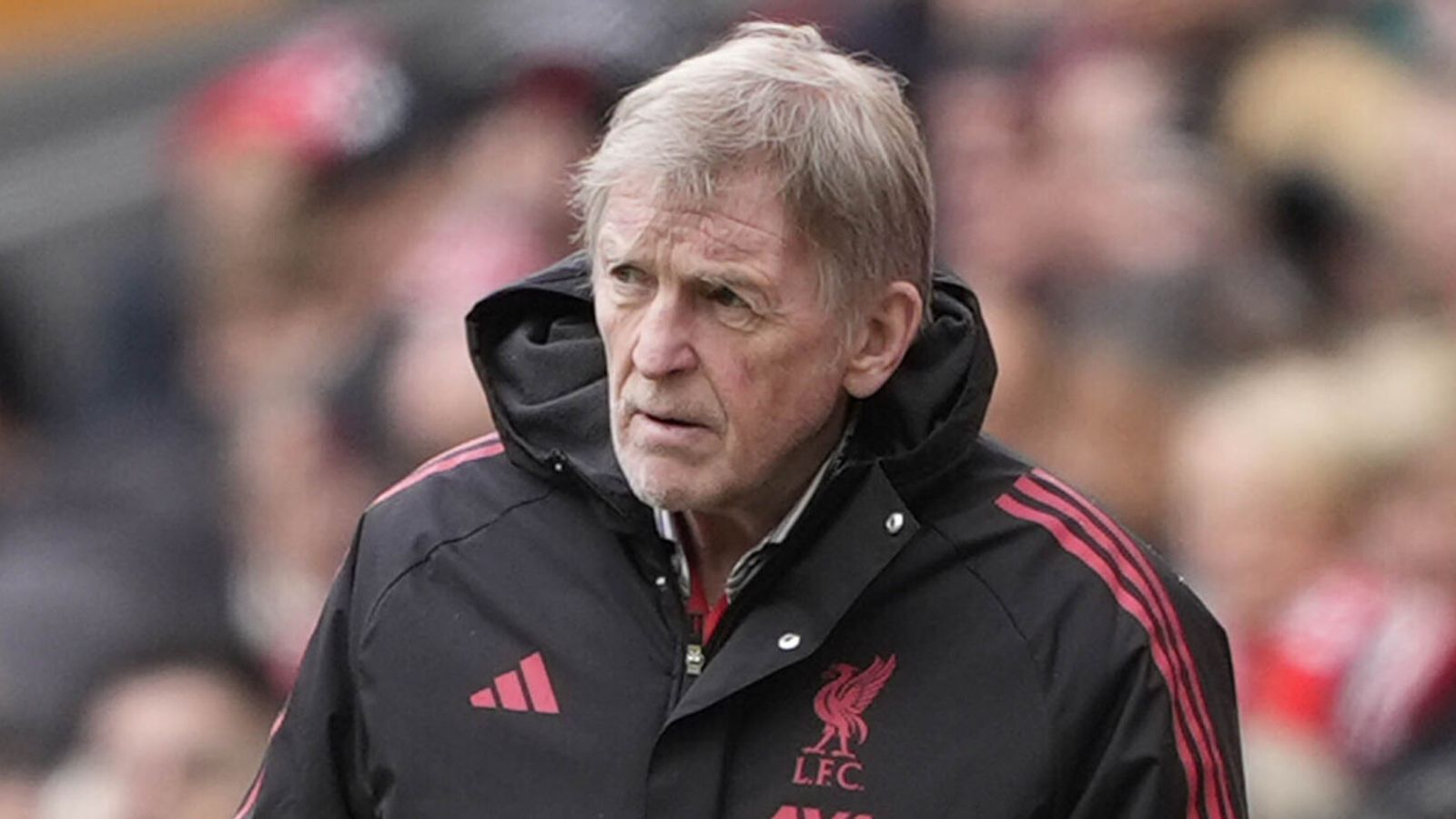 Kenny Dalglish, ícone do Liverpool, passa por tratamento contra câncer e pede privacidade — Futebol